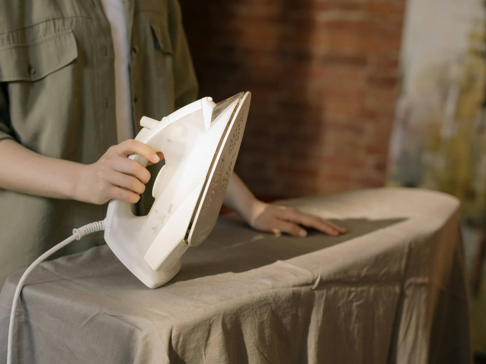 ironing-laundry-service-1